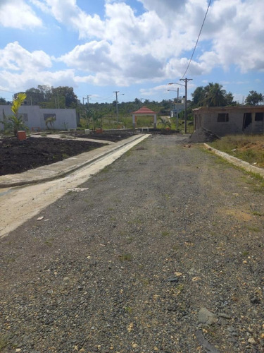 Imagen 12 de 16 de Solar De 187 M2 Barato Con 1000 Pesos Menor Por M2 829-456-8443 Tiene Su Título De Propiedad Al Día Y Deslinde Puedes Empezar A Construir Con El Pago De Rd$143,990 De Inicial