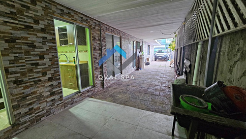 Qval Vende Espectacular Casa De 2 Pisos Con Recepción Comerc