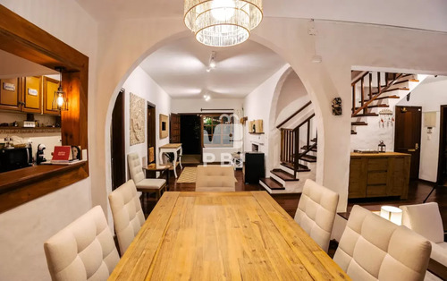 Venta De Casa 7 Dormitorios Playa Mansa - Ref : Pbi12802