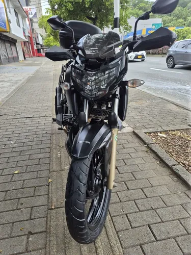 Moto Tvs Apache 200 Carbon Edition Excelente Estado