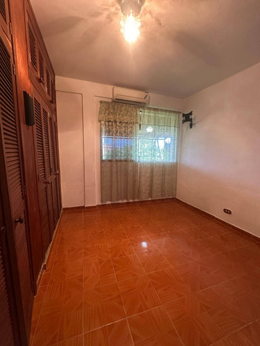 Se Vende Apartamento En Lomas Del Este, Valencia, Listo Para Firmar, 32.000$ Mml Solo Clientes