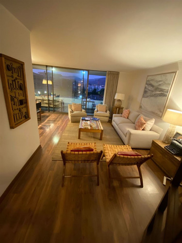 Departamento En Venta De 4 Dorm. Cercano Al Portal La Dehesa