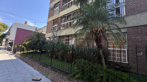Venta Flores Departamento 3 Amb Frente Cochera