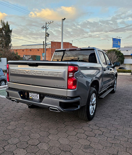 Chevrolet Silverado 5.3 V8 Custom Doble Cabina 4X4 At