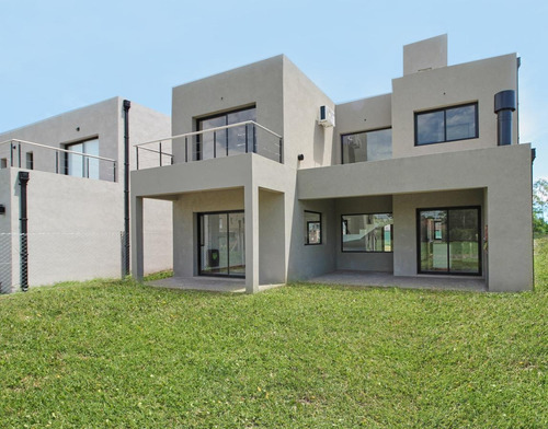 Imagen 2 de 30 de Casa Venta Barrio Privado Moreno Zona Oeste