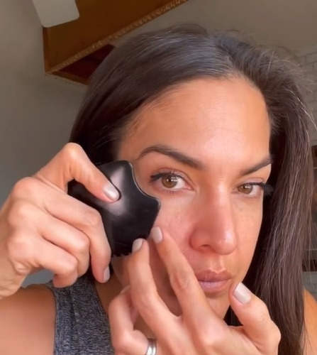 Imagen 6 de 8 de Piedra Herramienta Masaje Facial Gua Sha Obsidiana Modelos