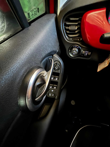 Imagen 21 de 25 de Fiat 500x 1.4 Turbo