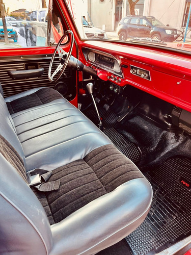 Ford F-100 Naftera