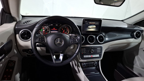 Mercedes-Benz Clase CLA 1.6 CLA 200 DCT
