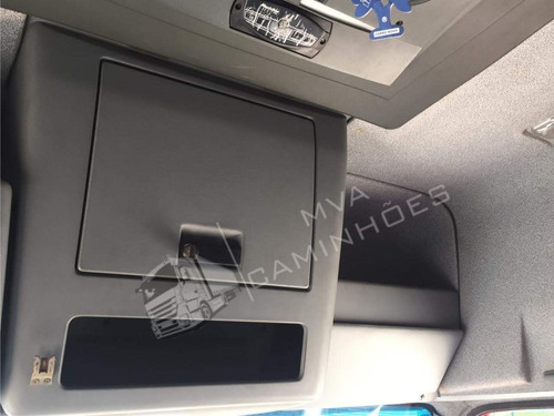 Imagem 3 de 9 de Mercedes 25.46 6x2t C/retarder + Carreta Liberato Graneleiro