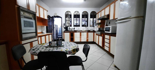 Imagem 13 de 18 de Casa À Venda, 452 M² Por R$ 1.450.000,00 - Santa Rosa - Niterói/rj - Ca0663