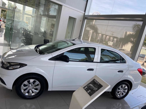 Imagen 9 de 22 de Chevrolet Onix Joy Plus 1.4 2022