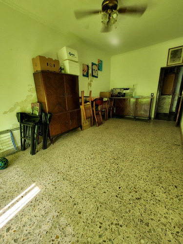 Imagen 6 de 13 de Casa 3 Ambientes Con Cochera Pasante Sobre Lote