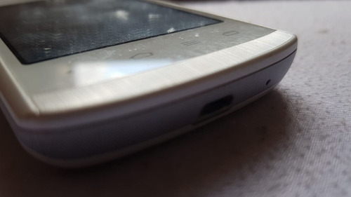 Celular LG LG-e410f P/ Retirada De Peças Sucata Ref: R280