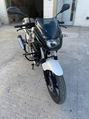 Bajaj Rouser 180cc Año 2016