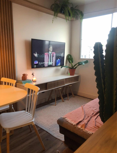 Apartamento Com Ótima Localização E Móveis Planejados - 44m2