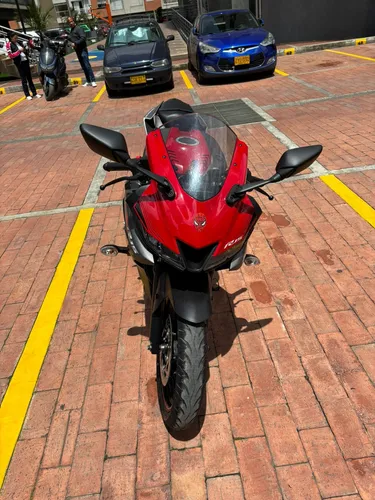 Yamaha R-15 V3 Modelo 2023.
