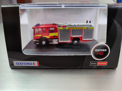 Imagen 9 de 9 de Carro Bomberos, Escala N, Oxford, Scania Pump Ladder Surrey