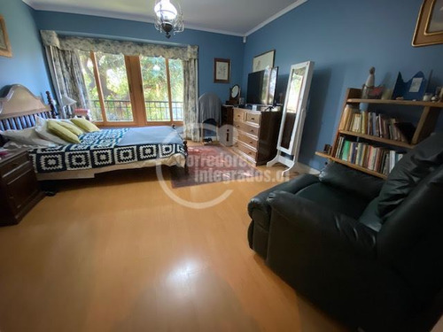 Casa En Venta De 6 Dorm. En Lo Barnechea
