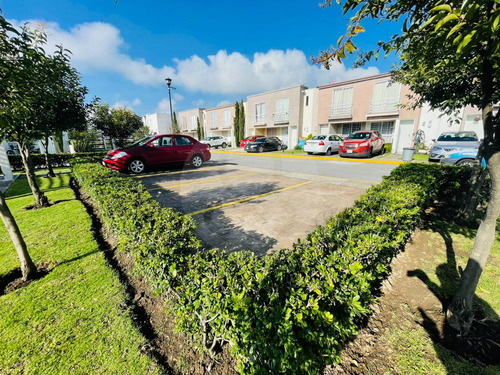 Casa En Venta En Corredor Industrial Toluca Lerma