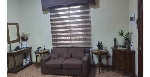 Casa En Venta De 4 Dorm. En Ñuñoa