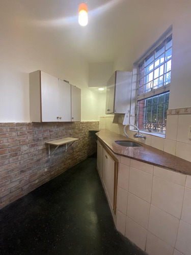 Casa De 2 Dormitorios En Alquiler En Atahualpa
