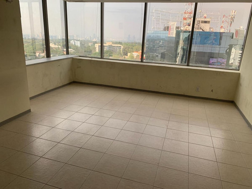 Oficina Acondicionada En Renta, Lomas Altas
