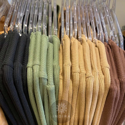 Imagen 2 de 2 de Remera Mujer Top Cuello V Básico