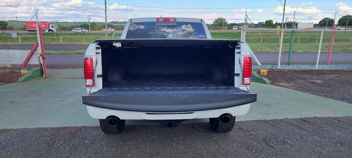 RAM Ram Classic 5.7 Laramie Night Edition Cab. Dupla 4X4 Aut. 4P