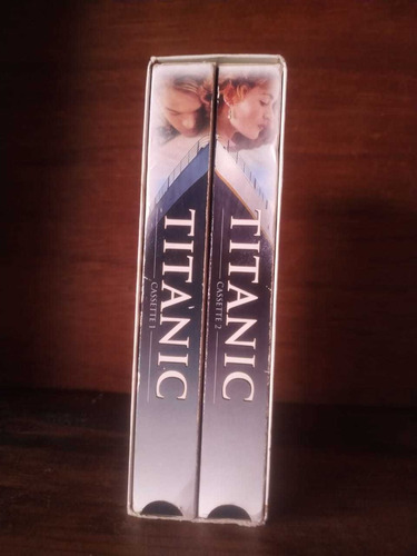 Pelicula Titanic Formato Vhs, Original 2 Cassettes. (Usado)