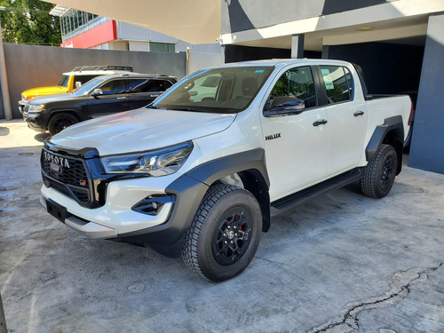 Toyota Hilux Gr 4x4 2024