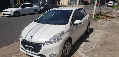 Peugeot 208 1.5 Allure Touchscreen 2015