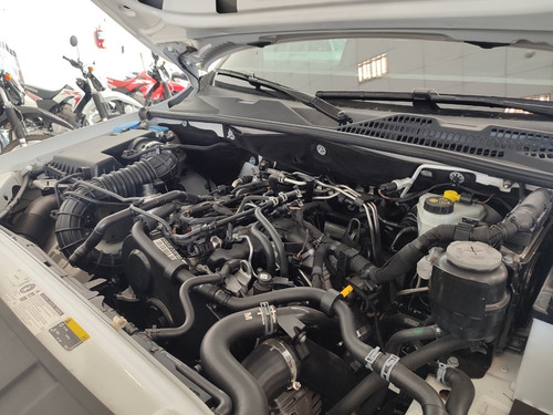 Imagen 8 de 20 de Volkswagen Amarok Cabina Simple 4x4