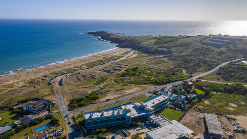 Venta Apartamento A Estrenar, Pileta Propia Alta Rentabilidad En Punta Ballena