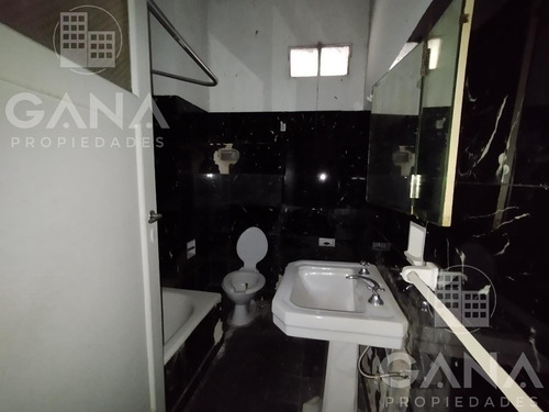 Casa En Venta A Mts Del Shopping Del Siglo - Ideal Inversores.