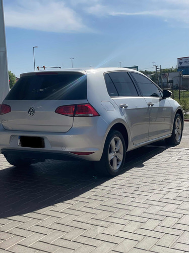 Imagen 6 de 11 de Volkswagen Golf 2018 1.6 Trendline