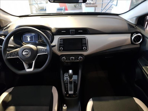 Imagem 3 de 6 de Nissan Versa 1.6 16v Advance