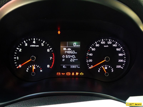Imagen 23 de 25 de Kia Rio Vibrant
