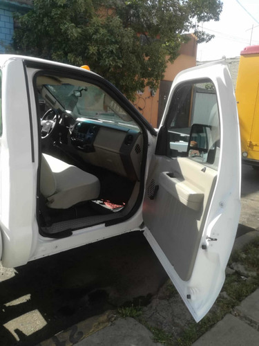 Imagen 2 de 14 de Camioneta Ford F-350 Mod.2010 Austera Gas Lp.
