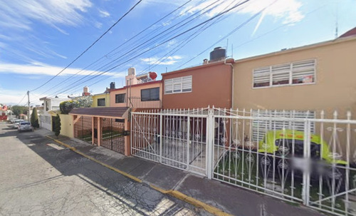 Bonita Casa Ubicada En La Colonia Rancho De Mora, Toluca Cm