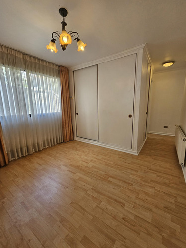Departamento En Calle Traslaviña, A Pocas Cuadras De Alvare