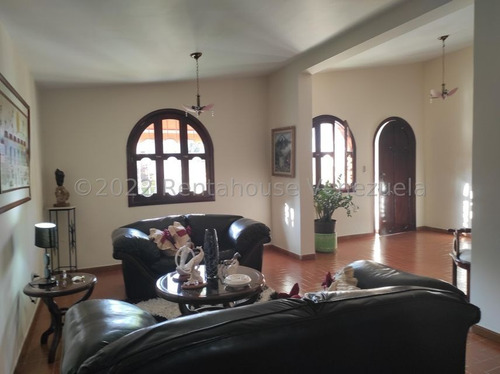 Imagen 8 de 11 de Casa En Venta En El Castaño (zona Privada) Maracay Aragua 22-24417 Irrr
