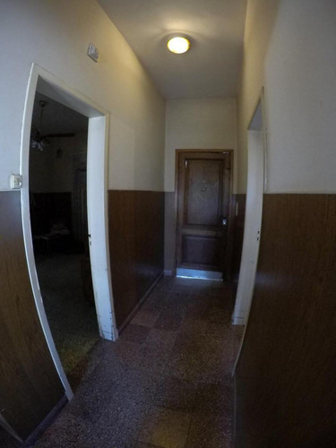 Imagen 14 de 30 de Venta Casa En Esquina Const. Sobre 2 Lotes Amplio Fondo Libre - Llavallol