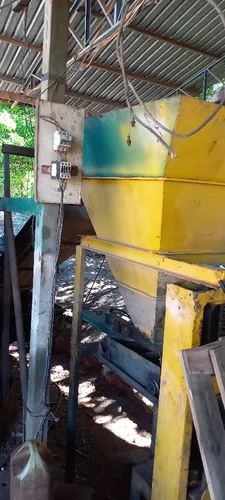 Máquinas Para Fabricação De Blocos Concreto, Canaletas,lajes