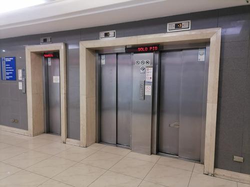 Local Comercial Edificio Medico Alcantara 70 Mt2