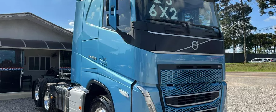 Caminhão Volvo Fh 500 6x2 Azul 2023 Trucado Pac Ec Fh 460