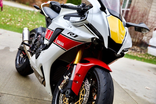 Imagen 3 de 4 de 2022 Yamaha Yzf R1