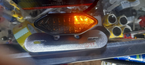Imagen 4 de 6 de Stop Led Universal Con Luces De Cruce Para Motos