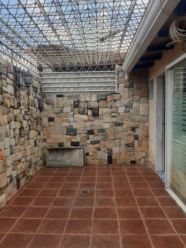 Imagen 21 de 21 de Adriana Atienzo Alquila | Casa En Res. Valle De Oro, San Diego (foc-1298)