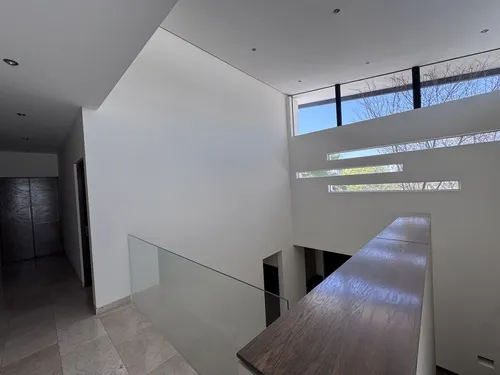 Exclusiva Casa En Renta En El Campanario